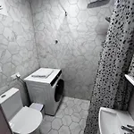 Green- Guest Apartment- Apartament