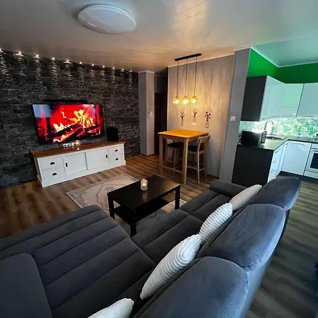 Green- Guest Apartment- Апартаменты