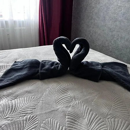 Green- Guest Apartment- *